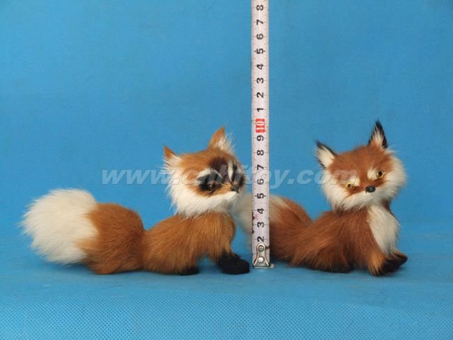 皮毛玩具狐狸：HL042菏泽恒方皮毛工艺品有限公司