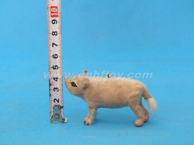 皮毛玩具猪：ZH002菏泽恒方皮毛工艺品有限公司