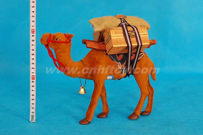 皮毛玩具骆驼：LT108菏泽恒方皮毛工艺品有限公司