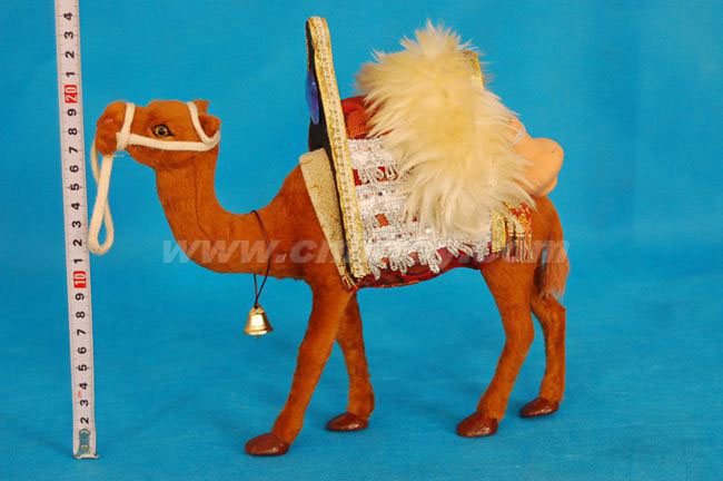 皮毛玩具骆驼：LT112菏泽恒方皮毛工艺品有限公司