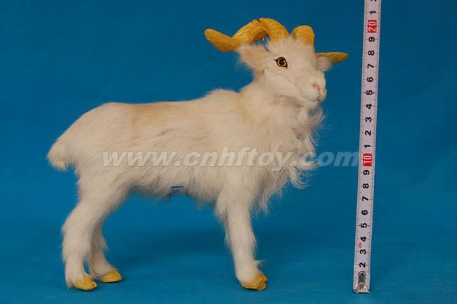 皮毛玩具羊：Y130菏泽恒方皮毛工艺品有限公司