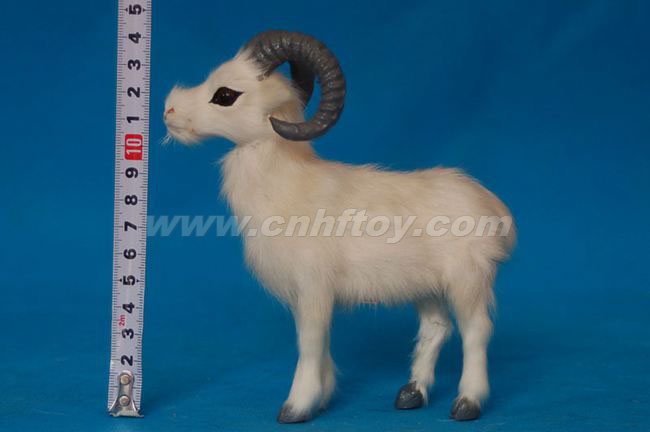 皮毛玩具羊：Y133菏泽恒方皮毛工艺品有限公司