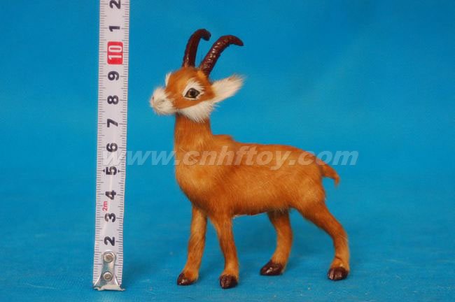皮毛玩具羊：Y139菏泽恒方皮毛工艺品有限公司