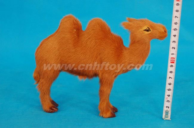 皮毛玩具骆驼：LT126菏泽恒方皮毛工艺品有限公司