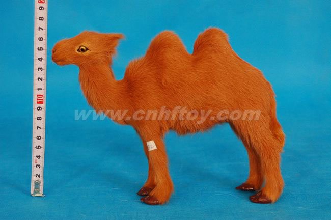 皮毛玩具骆驼：LT128菏泽恒方皮毛工艺品有限公司